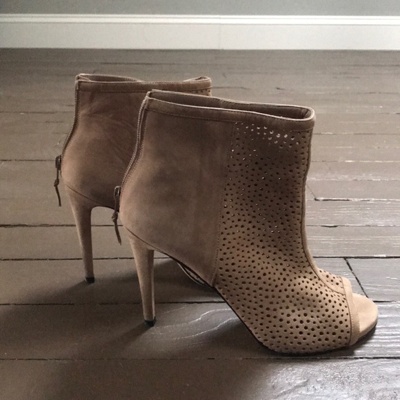 Stuart Weitzman suede ankle booties - Picture 3 of 6